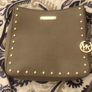 MICHAEL MICHAEL KORS PURSE.  USED 1 time.
